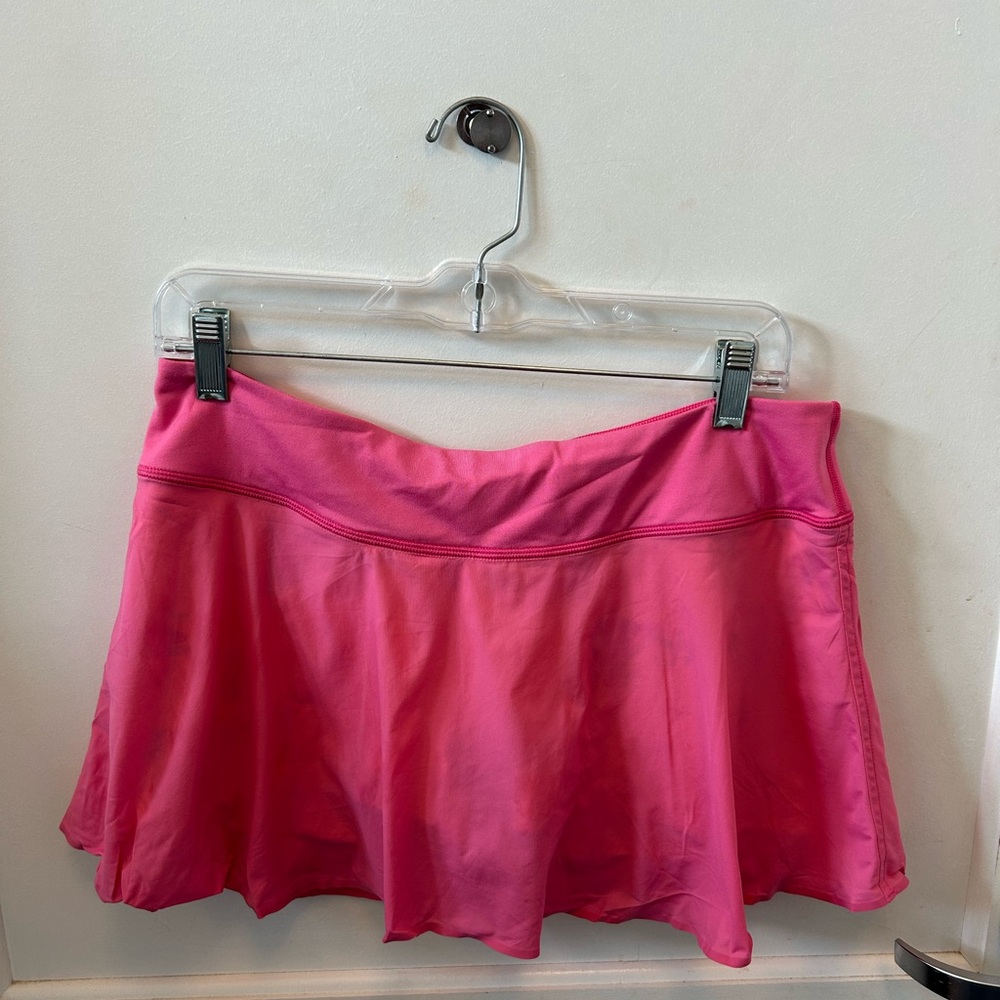 Nike Women's Skater Skirt in Vibrant Pink